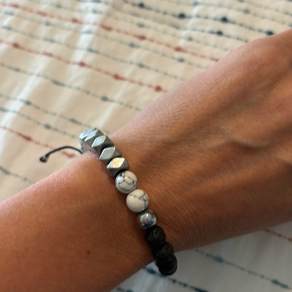 Keep Collective Essential Oils Diffuser Bracelet - image 1